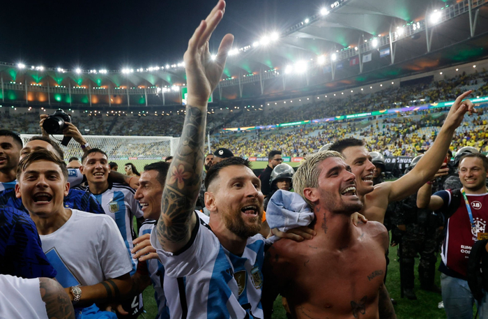 梅西射门贝尔传球巴萨秀出王者风范的简单介绍